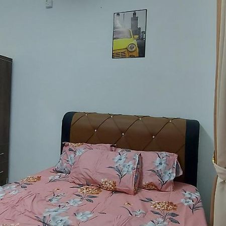 Myrol Homestay Kulim Bagian luar foto